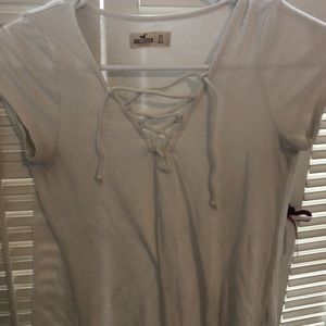 Short sleeve lace-up Hollister t-shirt